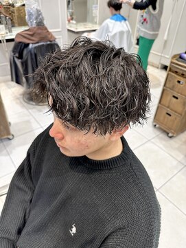 ネオリーブギンザ 銀座店(Neolive GINZA) 立体感あるツイストスパイラル【銀座】鶴岡