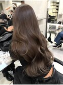 美髪エアリーロングピンクブラウン切りっぱなしボブ