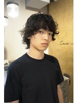 外国人風カーリースパイラルパーマのメンズウルフ