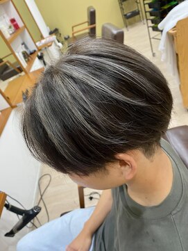 アクシス ヘアーデザイン ハイライトマッシュ