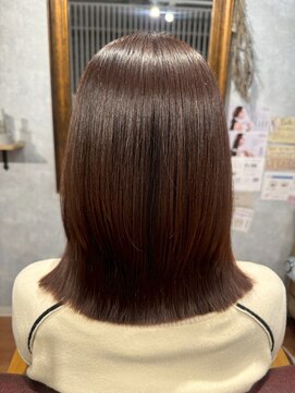 マスト ヘアー(must hair) 大人可愛い外はねくびれ艶感アッシュブラウンカラー