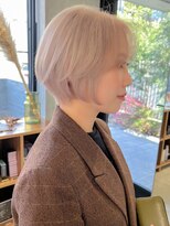 ナル(nalu.)&nbsp;ホワイトベージュ/ショート/ブリーチカラー/ハンサムショート