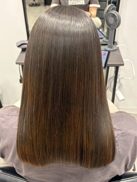 ルスリー 横浜店(Lsurii) 横浜駅/髪質改善縮毛矯正/黒髪/小顔