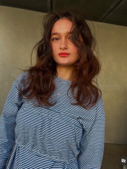 メロウ(MELLOW)の写真/【くせ毛は活かす】貴方のコンプレックを長所に変える。髪質に合わせたスタイル提案を。【表参道/原宿】