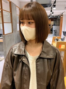 アカラ(acala) ニュートラルボブ【20代30代40代/イルミナカラー/縮毛矯正】