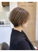 30代、40代/丸みくびれショートボブ×白髪染めハイライト/大宮