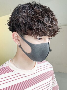 グッドタイムエフティフィフス 横浜西口(GoodTimes ft.fifth) スパイラルパーマセンターパート波巻きパーマツイストパーマ30代