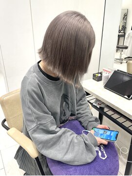 ユーフォリア 池袋東口駅前店(Euphoria) 10代20代★大人かわいいダブルカラーブリーチミルクティーカラー