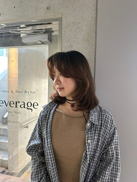リバレッジ 白金(Leverage) 大人外国人風ミディアムレイヤー:Mayu Yamaoka