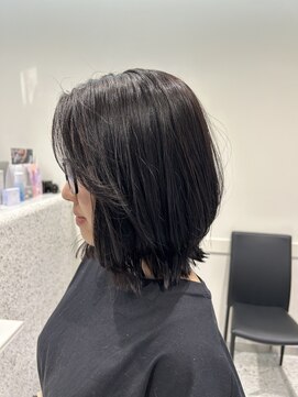 ワーズ フウ(Words-fuu) 切りっぱなしボブスタイル　[ryo]