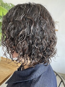 アオゾラヘアー フジサキグウ(AOZORA HAIR FUJISAKIGU) プードルスパイラル ハードパーマ ウェーブボブ 20代30代