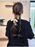 結婚式お呼ばれ　リボンを使ったタイトツインヘアセット