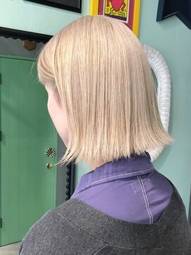 ヴィレッタ(VIRETTA) ホワイトブロンド×切りっぱなし