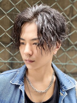 ゴート(G.O.A.T) スパイラルパーマ×前下がり