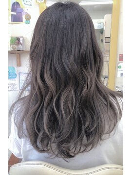 ヘアメイク リーフ 茂原店(HAIRMAKE Leaf) 外国人風バイヤーレージュ
