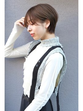 トリッカアヴェダ(tricca AVEDA) 耳かけ大人ショート