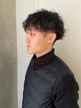 ガリカ 博多(Gallica) 【坂倉綾香】波巻きパーマx短髪ツーブロック/刈り上げ黒髪<博多>