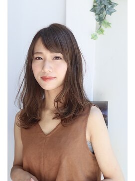 リリア(LILIA.) ミディアムレイヤー