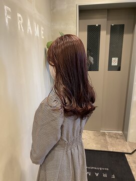 フレーム なんば店(FRAME) ▽ロング×ピンクレッド