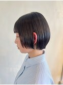 20代30代大人可愛い小顔ショートカット丸み前上がりカット