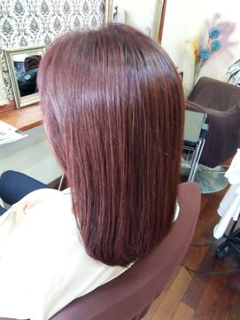 ヘア スタジオ ルーチェ(Hair studio Luce) ローレイヤーミディアム カシスピンクカラー