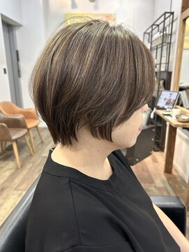 ハーツ(Heart's) 白髪ぼかし×ショートボブ