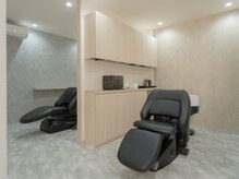 リラックスできるこだわりのシャンプー台