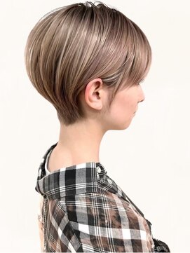 ヘアサロン リボーン(Hair salon Reborn) 王子ボブ白髪ぼかしハイライトショートボブカット20代30代40代
