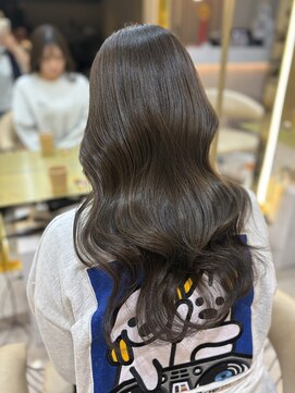 シックスバイギンザロンド 名古屋(six by ginza Lond) 柔らかいブラウンカラー