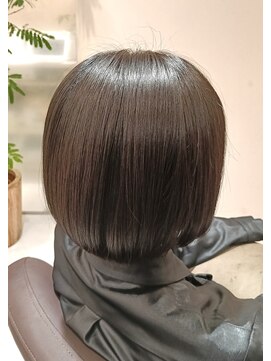 アンベリールフルー(EMBELLIR fleur) 頭皮洗浄&保湿トリートメントで艶髪に♪