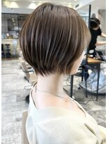 アフロート トウキョウ(AFLOAT TOKYO)&nbsp;前下がりひし形ショートボブ30代40代50代くびれヘア丸顔面長銀座