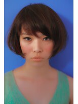 ブーケ(BOUQUET)&nbsp;前下がりアシンメトリー斜めバング　大人ボブ