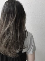 フロート 小阪店(float)&nbsp;スモーキーグラデーション＿結婚式,前下がり,斜めバング