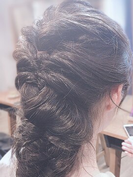 リノ 船橋(Lino) フィッシュボーンアレンジ