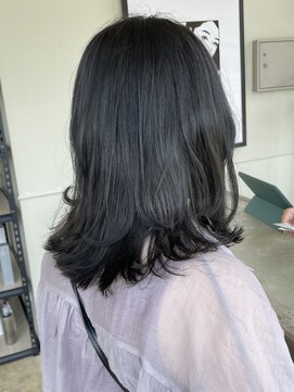 アミーリットルアットタクマ(amie:L at takuma) ブリーチ無しブルーブラック