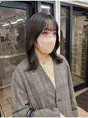 韓国くびれミディアムヘアレイヤーカット暗髪グレージュカラー