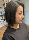 動きのある外ハネクビレスタイル