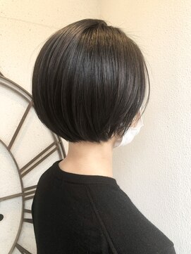 サンクチュアリー ウィズ コネクト(Sanctuary with connect) ショートボブ×黒髪