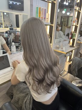 ラピス 千葉(Lapis) 【Lapis千葉 今村としき】ホワイトシルバーカラー