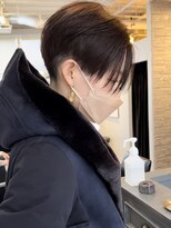 シャロン(SHARON)&nbsp;【SHARON 原宿】20代30代40代 人気 前下がりハンサムショート