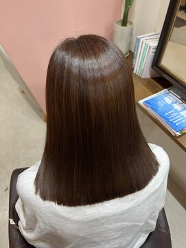 ヘアーズ スケッチ(hair's sketch) 大人可愛いミディアム『切りっぱなし』