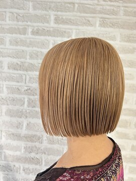 ゴエン(goen hair lounge) 切りっぱなしタイトめなボブ