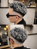 ベレッタ 枚方店(veretta.)&nbsp;ハイトーンメッシュ × スパイラルパーマ × スキンフェード
