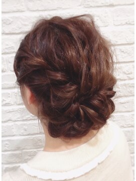 ネオリーブアオバ 高田馬場店(Neolive aoba) ゆるアレンジ　高田馬場　美容室