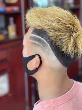 アキヤマ(Akiyama) スキンフェード