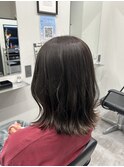 グレーベージュ