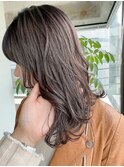 大人ミディアムレイヤーカットウルフカットアッシュベージュボブ