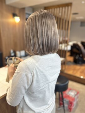 ジャンクス 千葉(junks) ホワイトベージュ/ホワイトグレージュ/ボブ/SAKINA