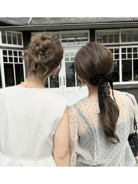 リベルテ(LIBERTE) 高めシニヨンとゆるふわポニー