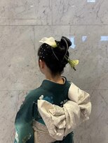 アオ(AO。)&nbsp;生花ヘアアレンジ/卒業式ヘアアレンジ/袴ヘア/パールヘア